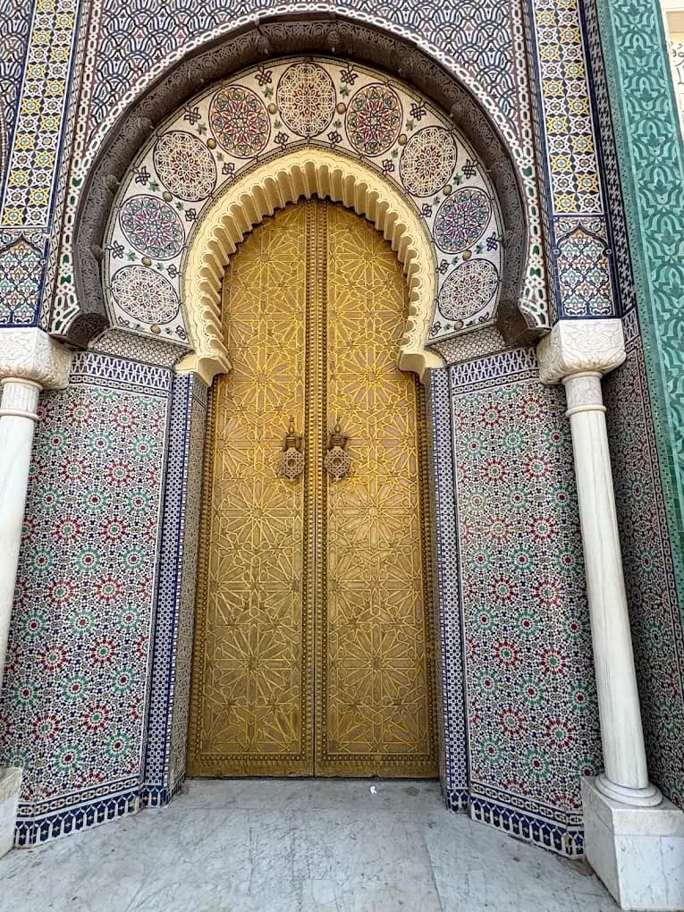 Puerta dorada del Palacio Real de Fez