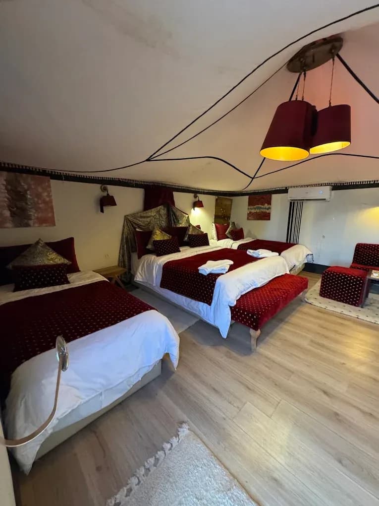 Interior de una jaima de lujo