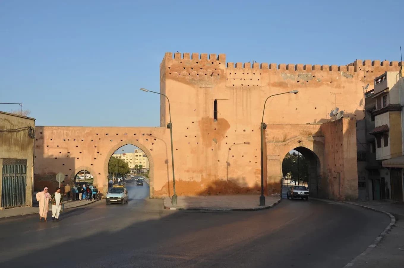 Puerta en las murallas de Meknes