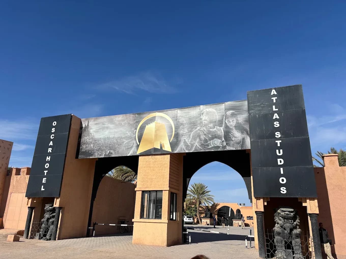 Puerta de los estudios Atlas en Ouarzazate